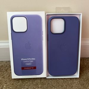 Apple iPhone 13 Pro Max Leather Case with MagSafe- Wisteria